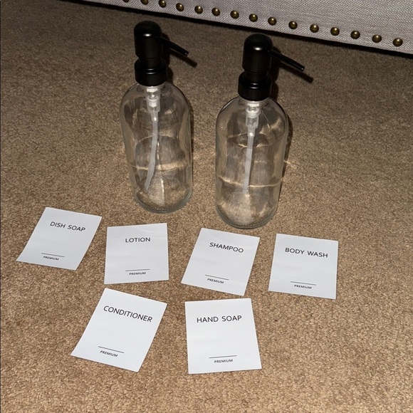 BRAND NEW- Set of Two Clear Glass Pump Bottles - Picture 3 of 3